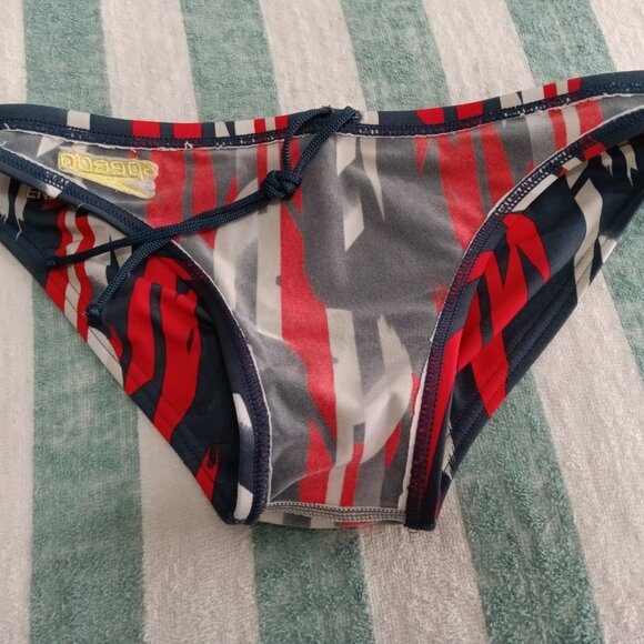 1" SPEEDO SWIM BRIEF, BLACK/RED/WHITE SIZE "S" (29"-30") (Pre-Owned) (*) - Picture 7 of 8